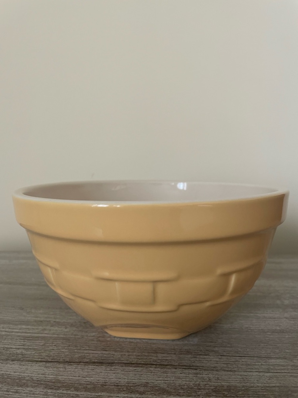 Longaberger Woven Traditions Butternut Yellow Tip & Mix Mixing Bowl - Picture 3 of 6